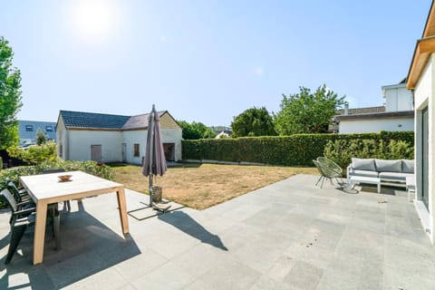 Garden, Balcony/Terrace, sunbed