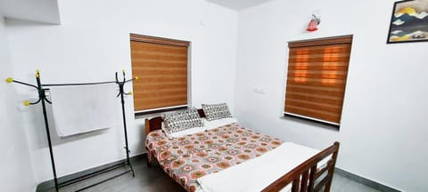 Property building, Bed, Bedroom
