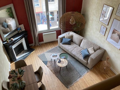 Living room, Seating area