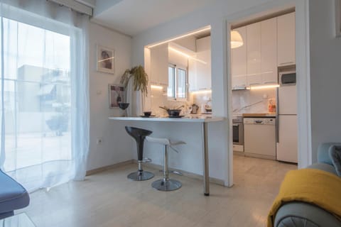 Maria Louiza apartment close to the center Apartment in Kallithea