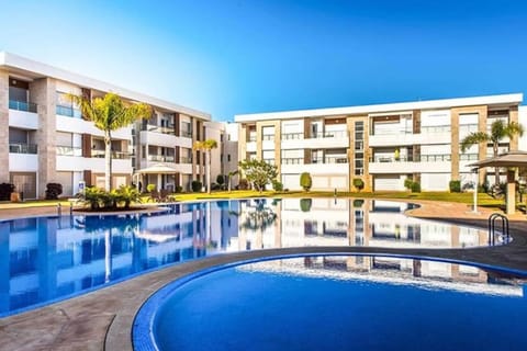Property building, sunbed