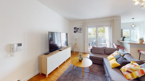 TV and multimedia, Living room, Seating area