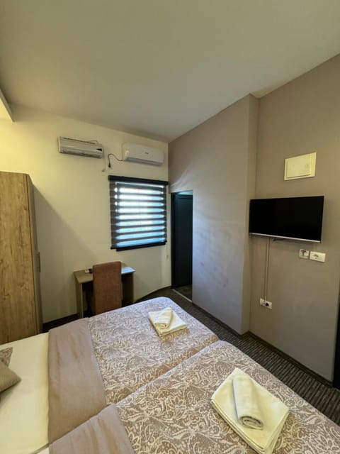 Restoran Tron Hotel in Serbia