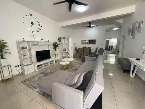 TV and multimedia, Living room