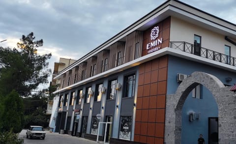 Property building, Facade/entrance, Street view