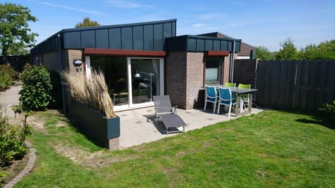 Patio, Garden, Beach
