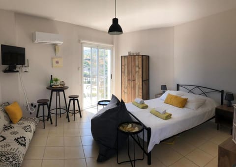 Panoramic Holidays - Standard 49 Apartment in Peyia