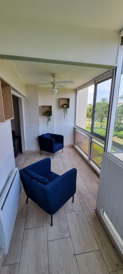 View (from property/room), Balcony/Terrace, Balcony/Terrace, Living room