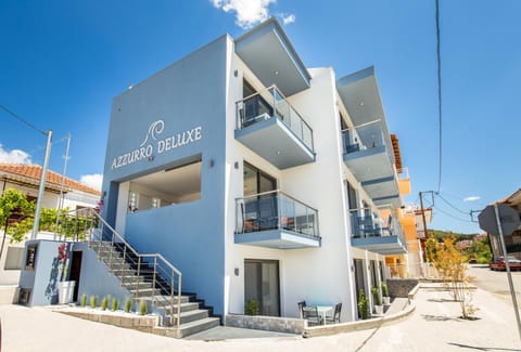 New Azzurro Deluxe Hotel in Limenaria