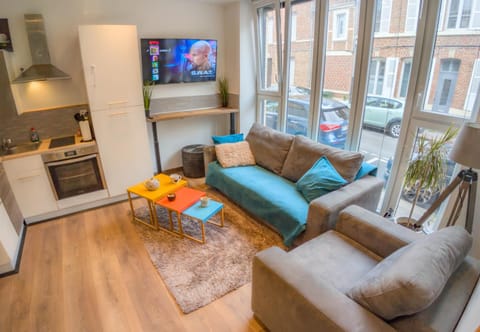 Communal lounge/ TV room, TV and multimedia, Kitchen or kitchenette, Seating area