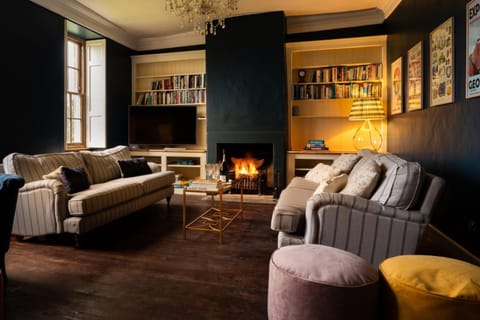 Living room, Lounge or bar