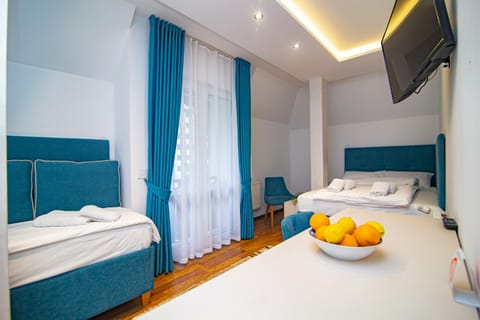 Bed, Bathroom, TV and multimedia, Balcony/Terrace, Bedroom, minibar, towels