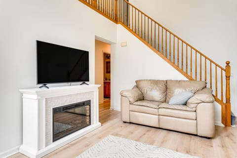 Modern Eckerty Home with Deck on Patoka Lake! House in Indiana