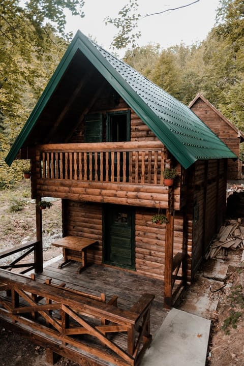 Black River House in Montenegro