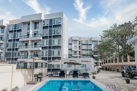 Property building, Swimming pool