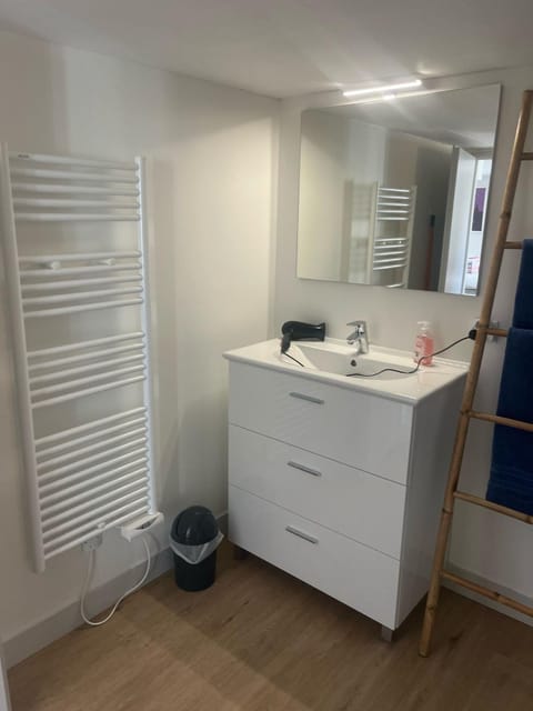 l’ Amont House in Étretat