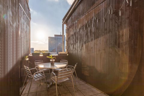 Balcony/Terrace, City view