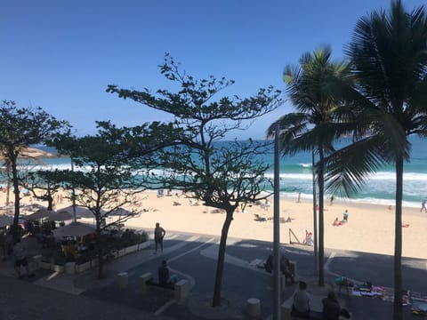 Luxo frente mar Arpoardor Apartment in Rio de Janeiro