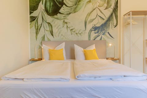 Bed, Bedroom