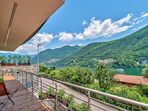 Relax, silence, romantic, amazing view House in Laglio