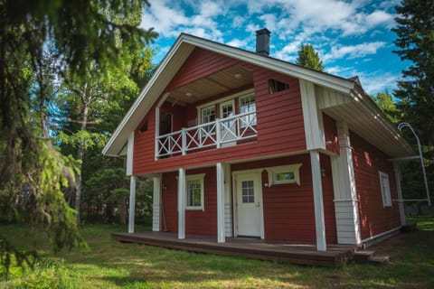 Property building, Day, Garden, Garden view