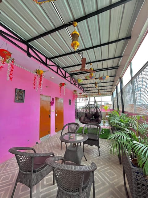 Restaurant/places to eat, Day, Banquet/Function facilities, Seating area