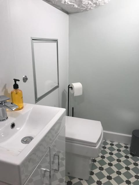 1Bed Golfhill Cottage Apartment in Scotland