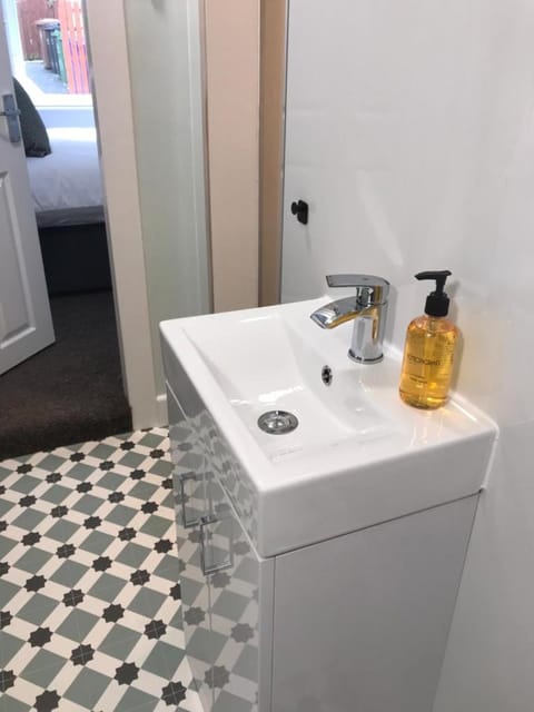 1Bed Golfhill Cottage Apartment in Scotland