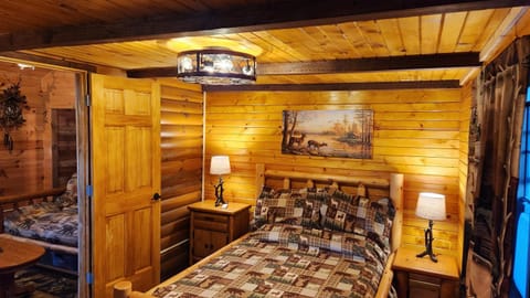 River Log Cabins Cabin in Ohio