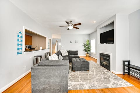 Walk to Public Beach Access Norfolk Family Home House in Norfolk