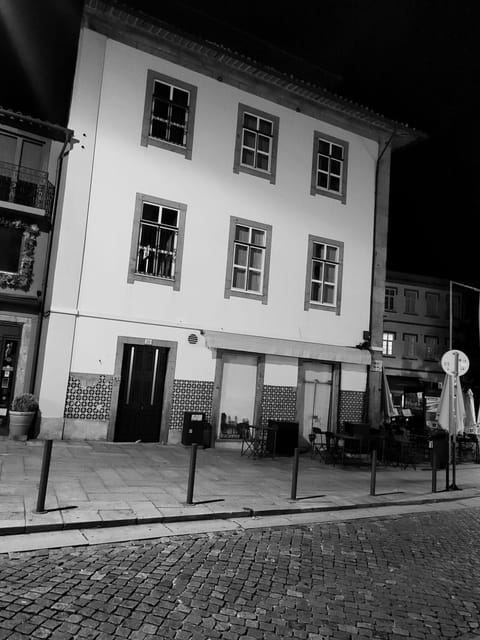 Property building, Street view