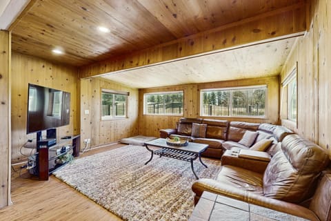 Escape at Edgewood House in Stateline