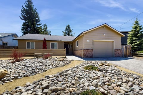 Escape at Edgewood House in Stateline