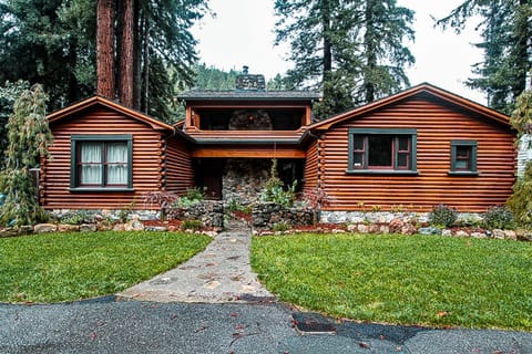 Antler River Lodge House in Guerneville