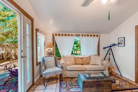 Vineyard Cottage House in Guerneville