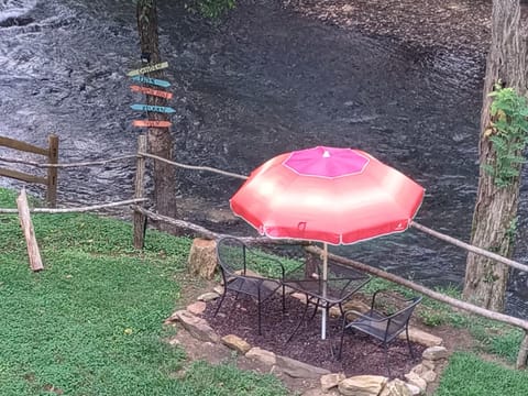 Tranquil Creekside Mountain View Getaway Vacation rental in Lake Junaluska