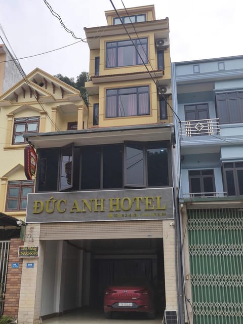 Property building, Street view