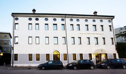 Property building, City view