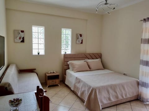 Jani's Studio Apartment in Vlorë