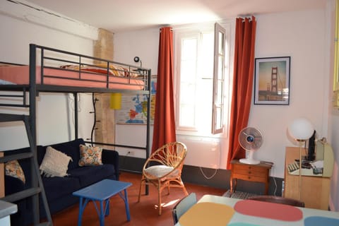 Studio Terrasse Clémentine Apartment in Avignon