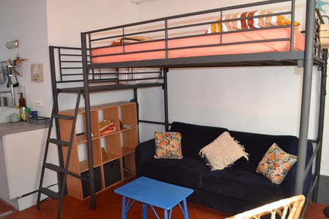 Studio Terrasse Clémentine Apartment in Avignon