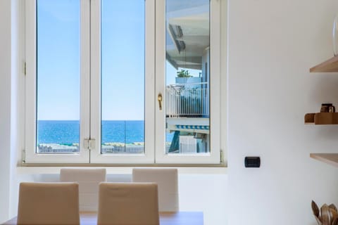 Dining area, Sea view