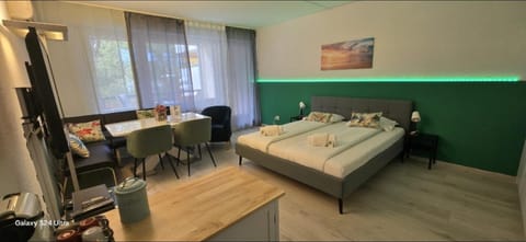 Kitchen or kitchenette, Living room, Photo of the whole room