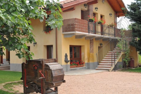 Property building, Facade/entrance
