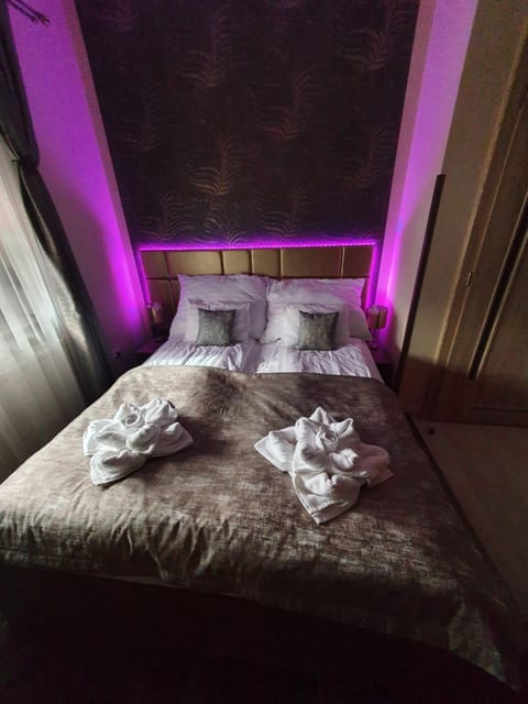 Bed, TV and multimedia, Bedroom, locker, towels, wardrobe, air conditioner