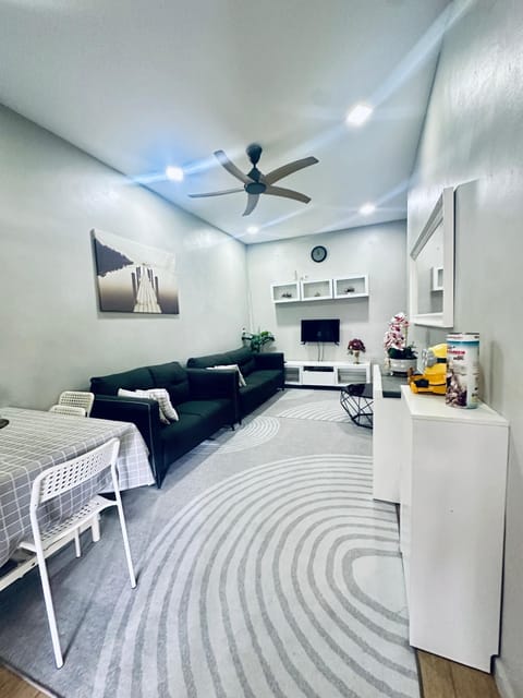 Living room, Diving