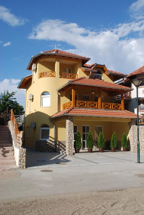 Vila Simic Srebrno Jezero Apartment in Vojvodina