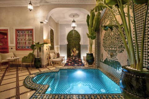 Swimming pool, Swimming pool