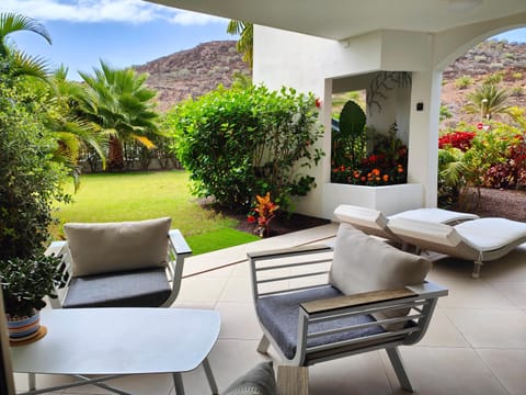 Balcony/Terrace, Garden view