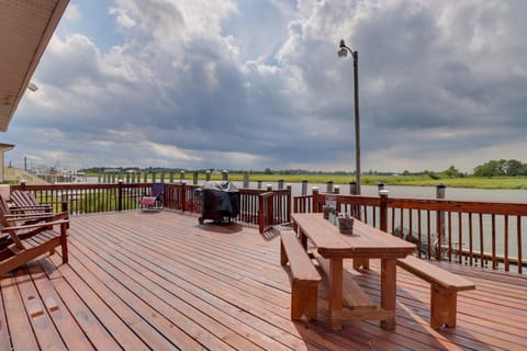 Oceanfront Milford Home with View and Boat Access House in Slaughter Beach